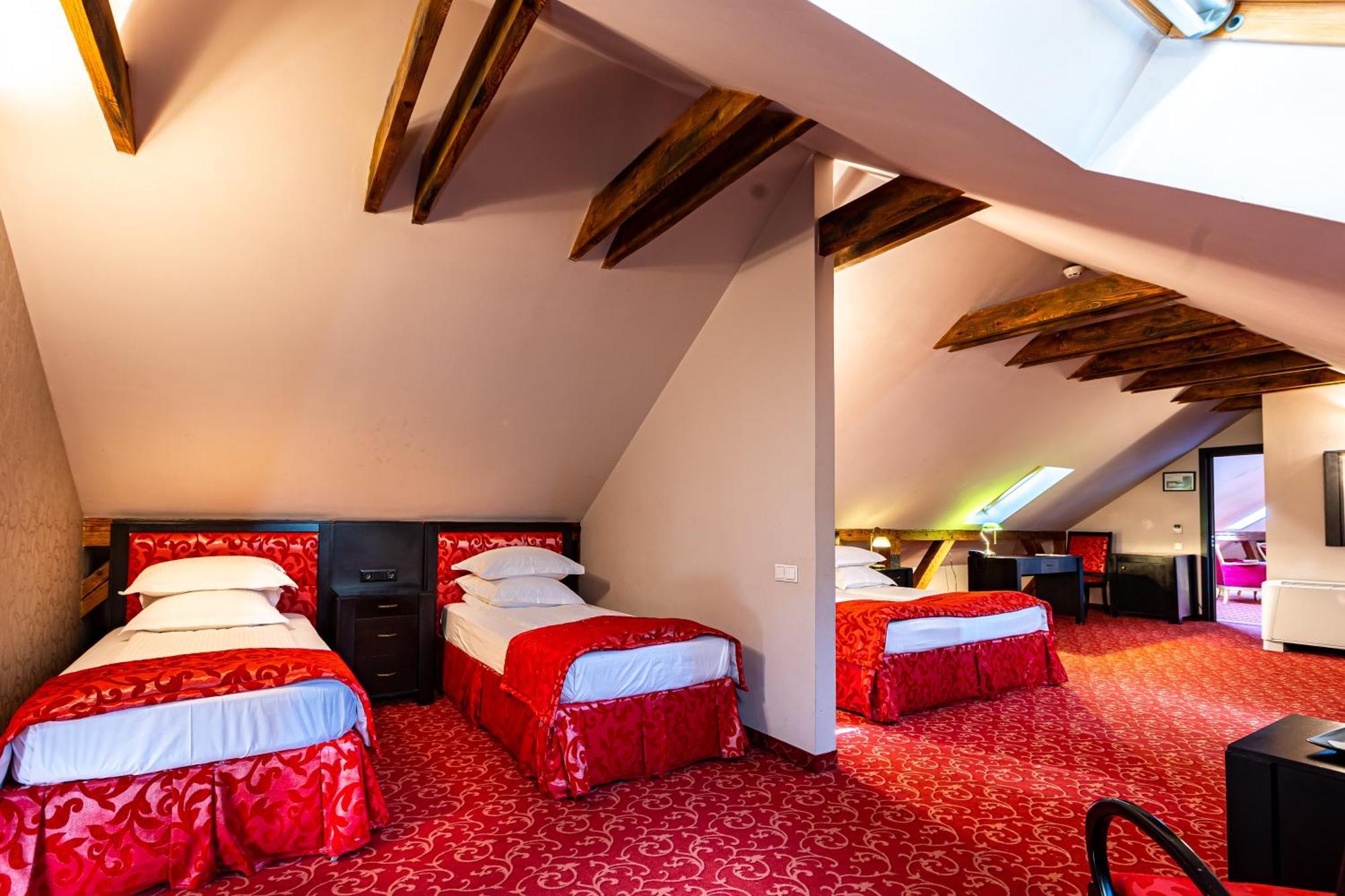 Hotel Central Park Sighişoara Esterno foto